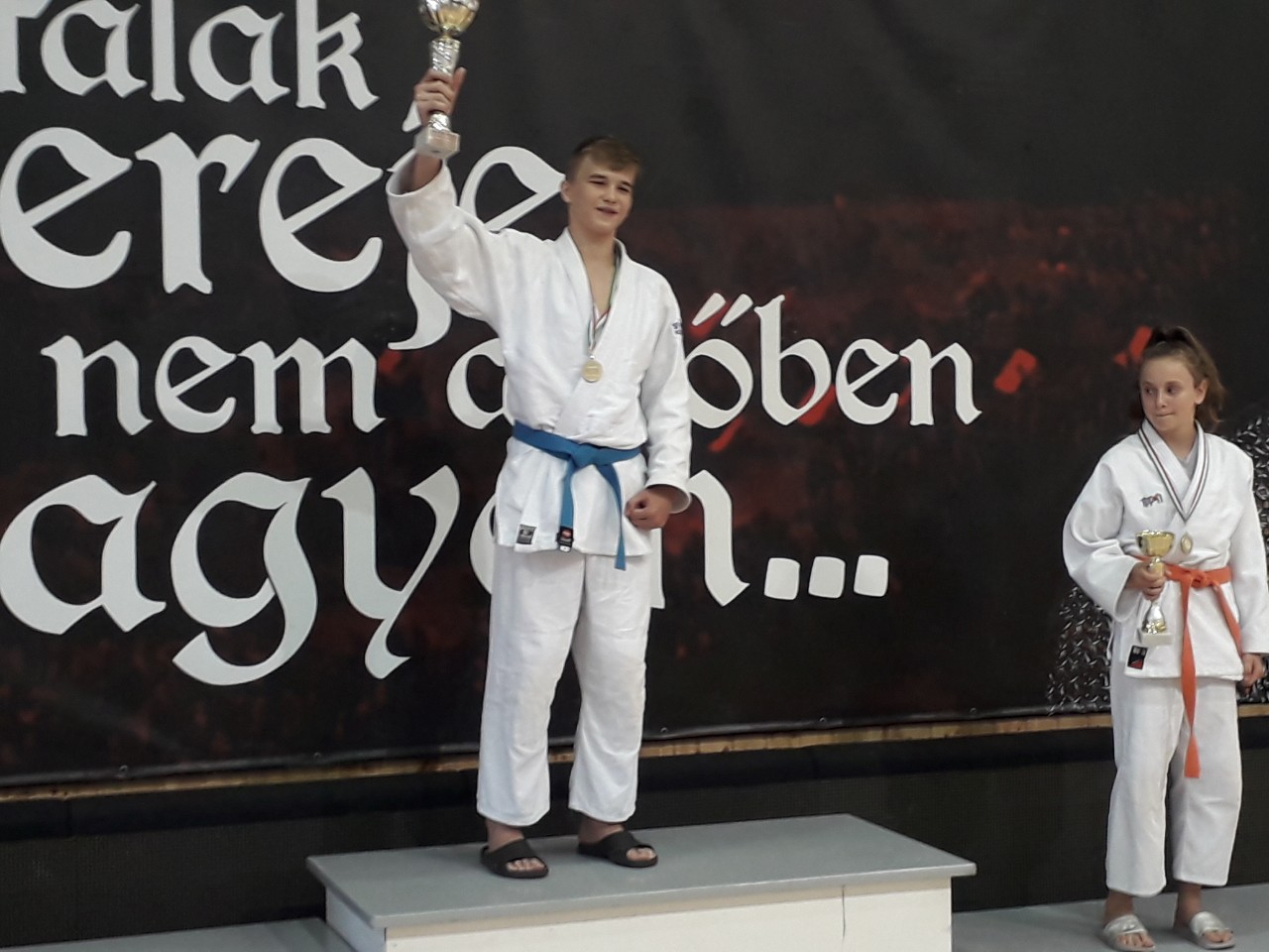 IMG 08cc14466e3c01df37798af4d0f8e09e V