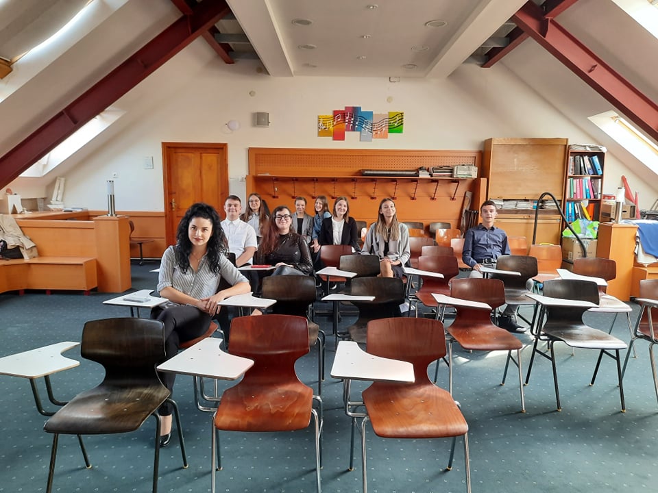 244355916 907123023570456 8321380486158508008 n