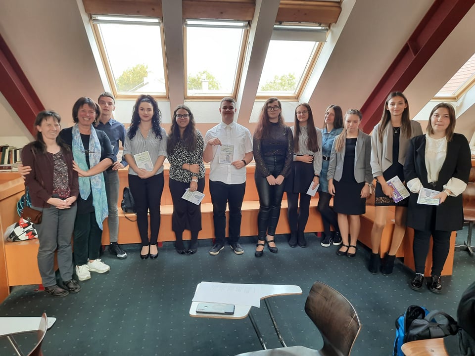 244465042 554665309172374 421396016866104128 n